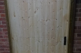 Fencing Nottingham cladding gate front untreated